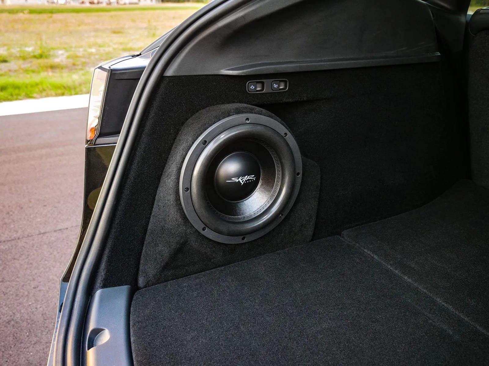 2020-2024 Tesla Model Y Compatible Single 10" Sealed Subwoofer Enclosure #9