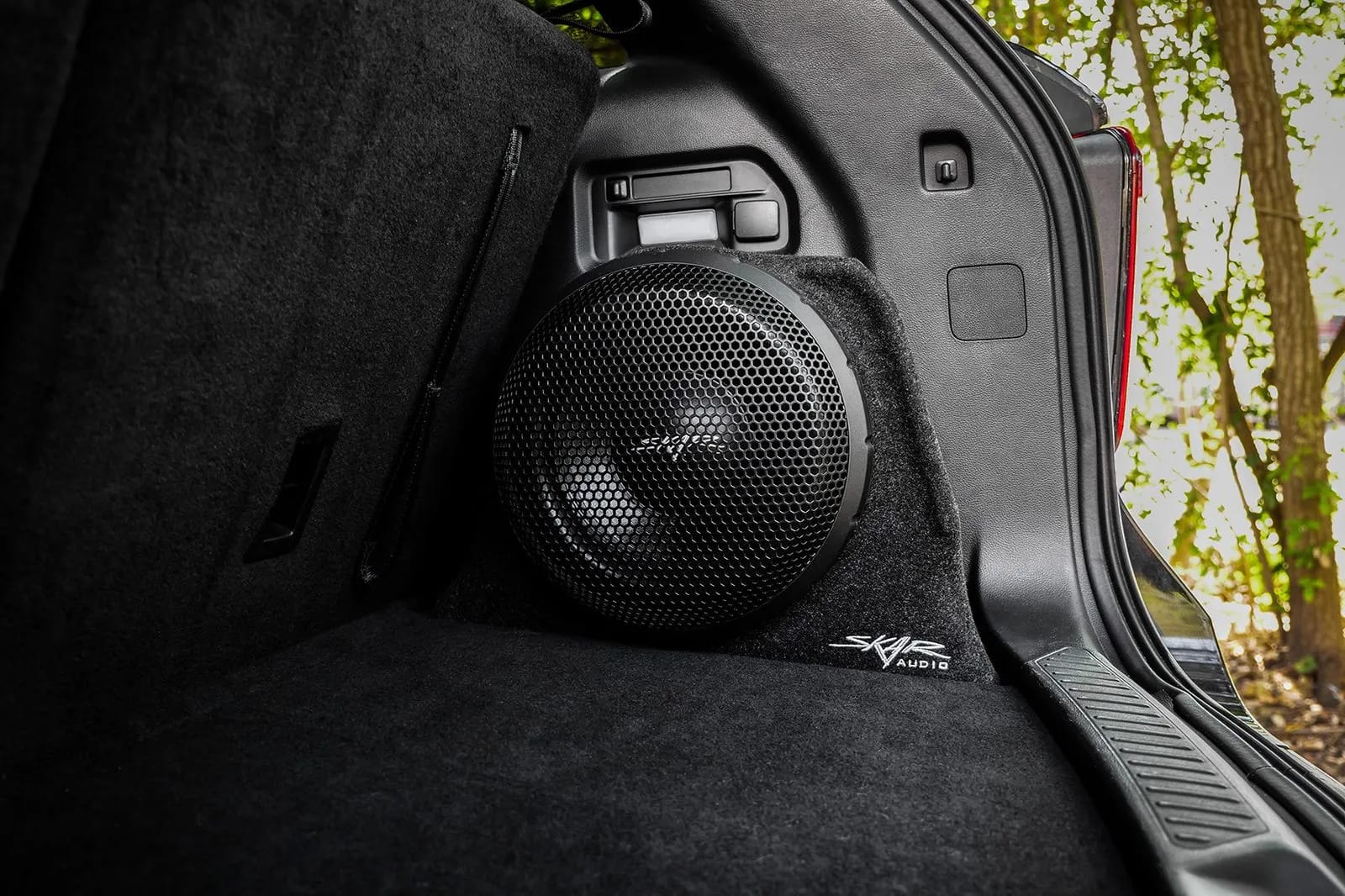 Single 10" 800W Max Power Loaded Subwoofer Enclosure Compatible with 2020-2025 Ford Explorer Vehicles #10