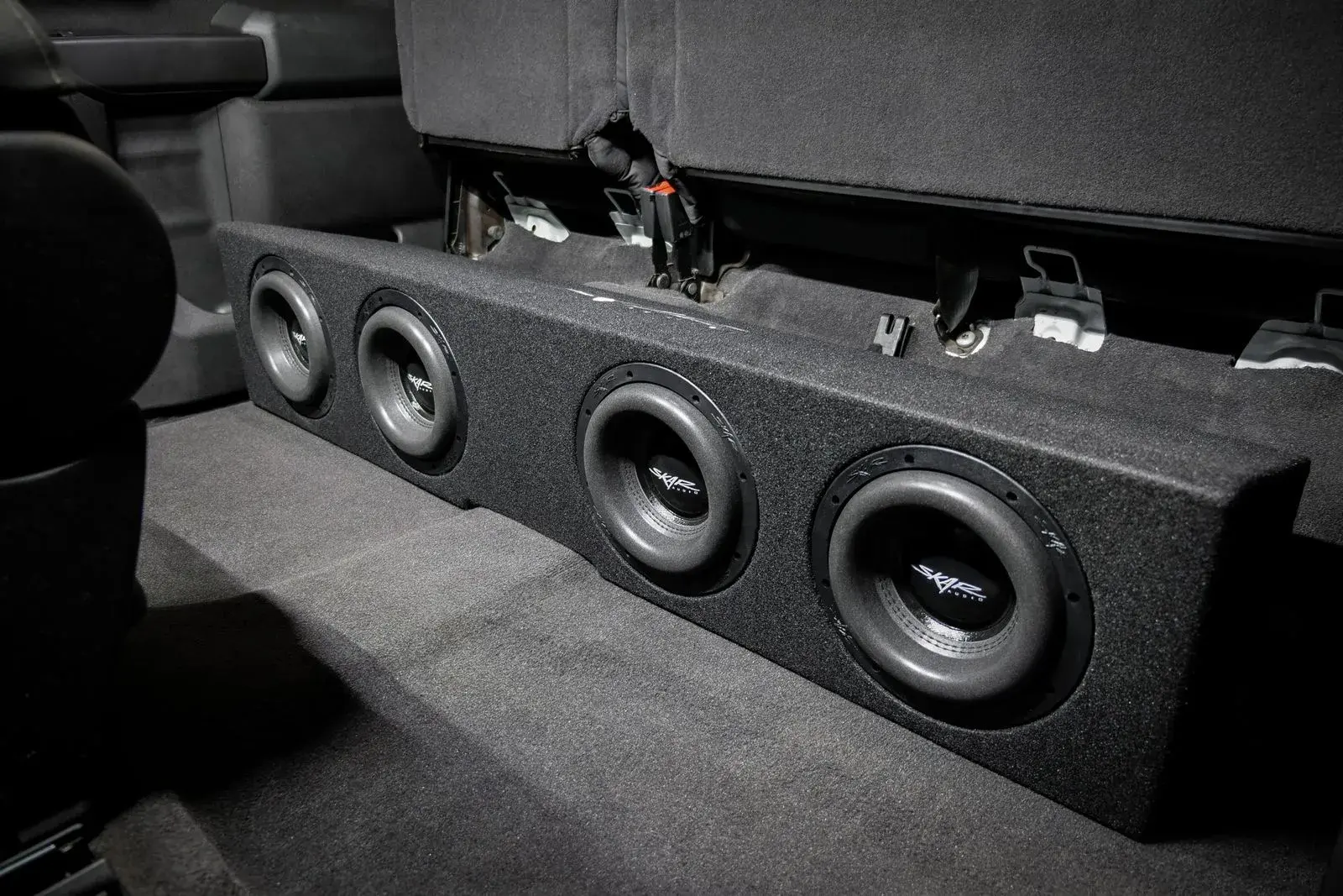 Skar Audio L-SVR-VS-4X8GM-2019-UP-CREWCAB-V enclosure installation example — view 4